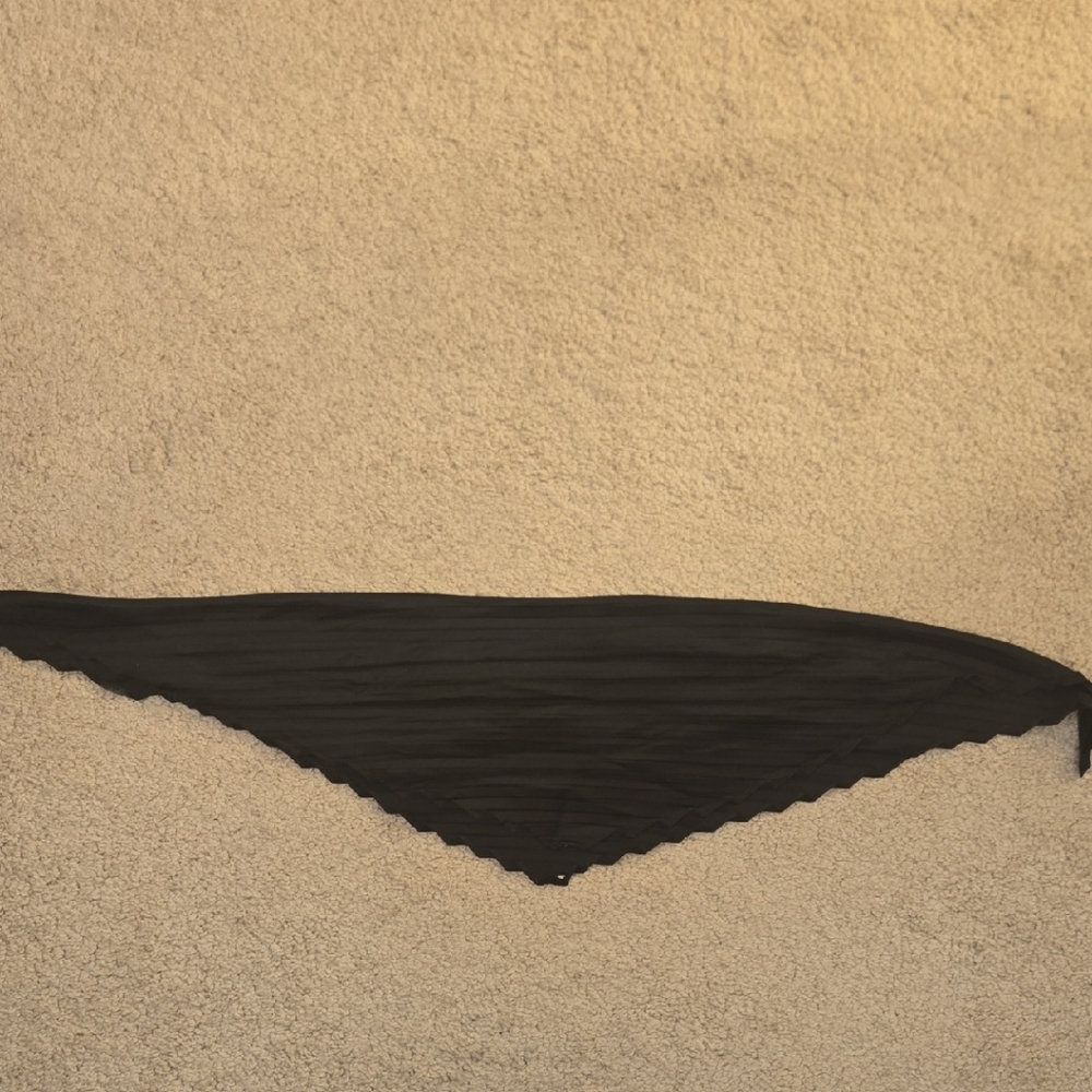 Black Triangle Scarf